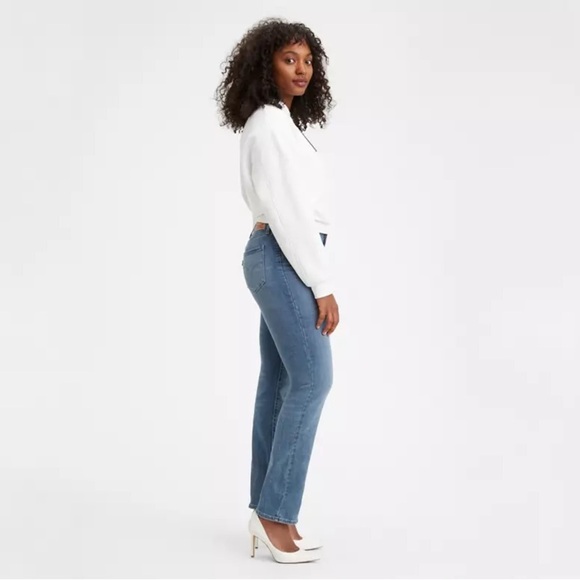 Levi’s 724 High Rise Straight Women’s Jeans size 26 medium wash Into The Groove - Picture 2 of 10